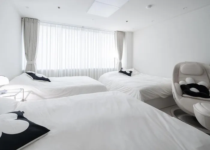 Apartment New Hongdae Stn 30sec #massage Chair #netflix #purifier V *