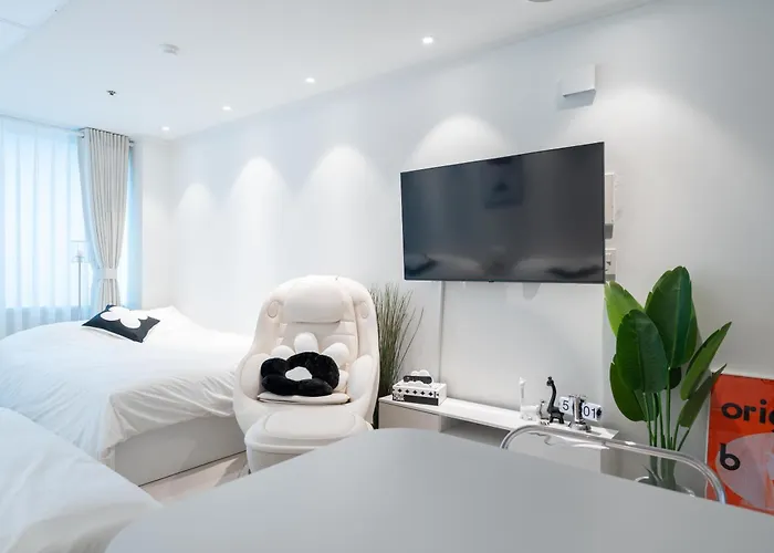 New Hongdae Stn 30sec #massage Chair #netflix #purifier V Apartment *